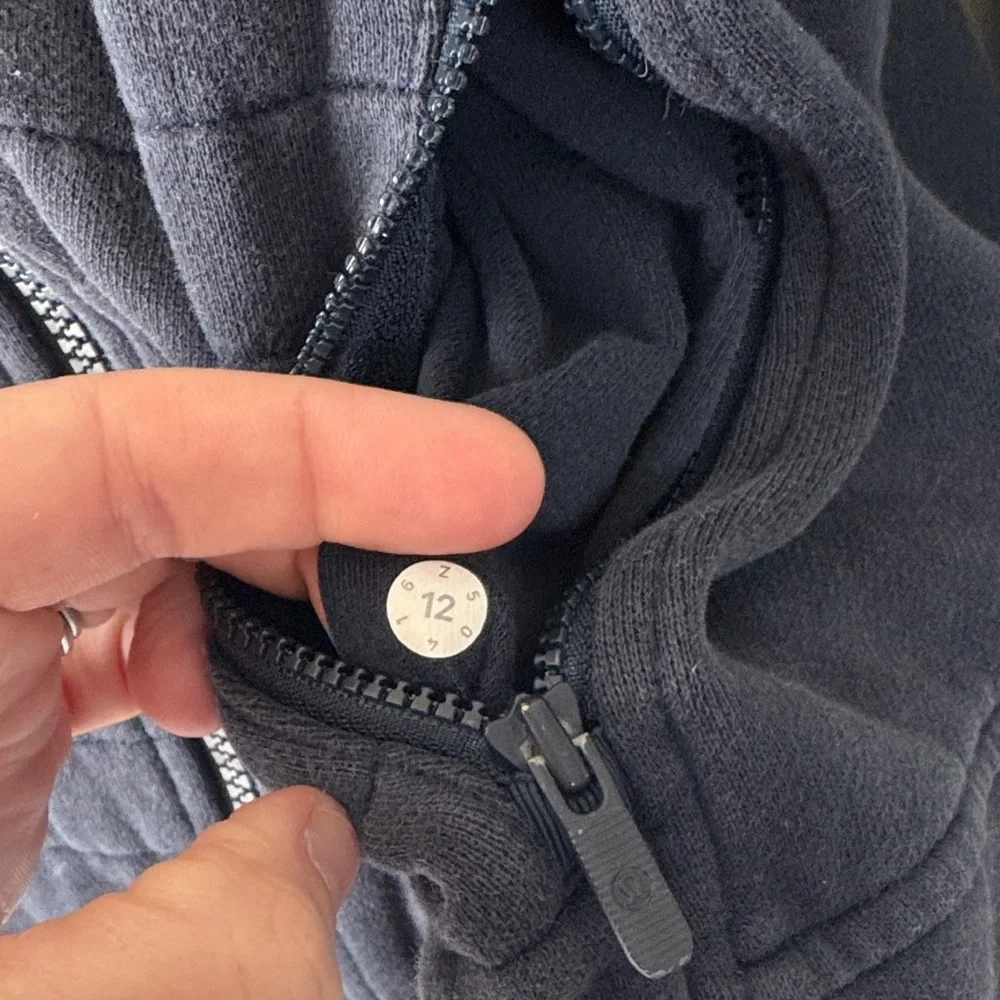 Lululemon Athletica Dark Blue Zip-Up Hoodie / J29 - Picture 5 of 8